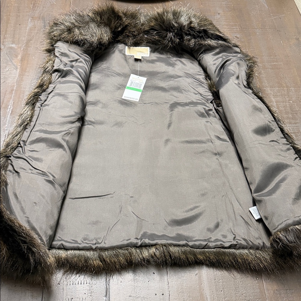 Michael Kors brown Faux fur vest - Picture 5 of 16
